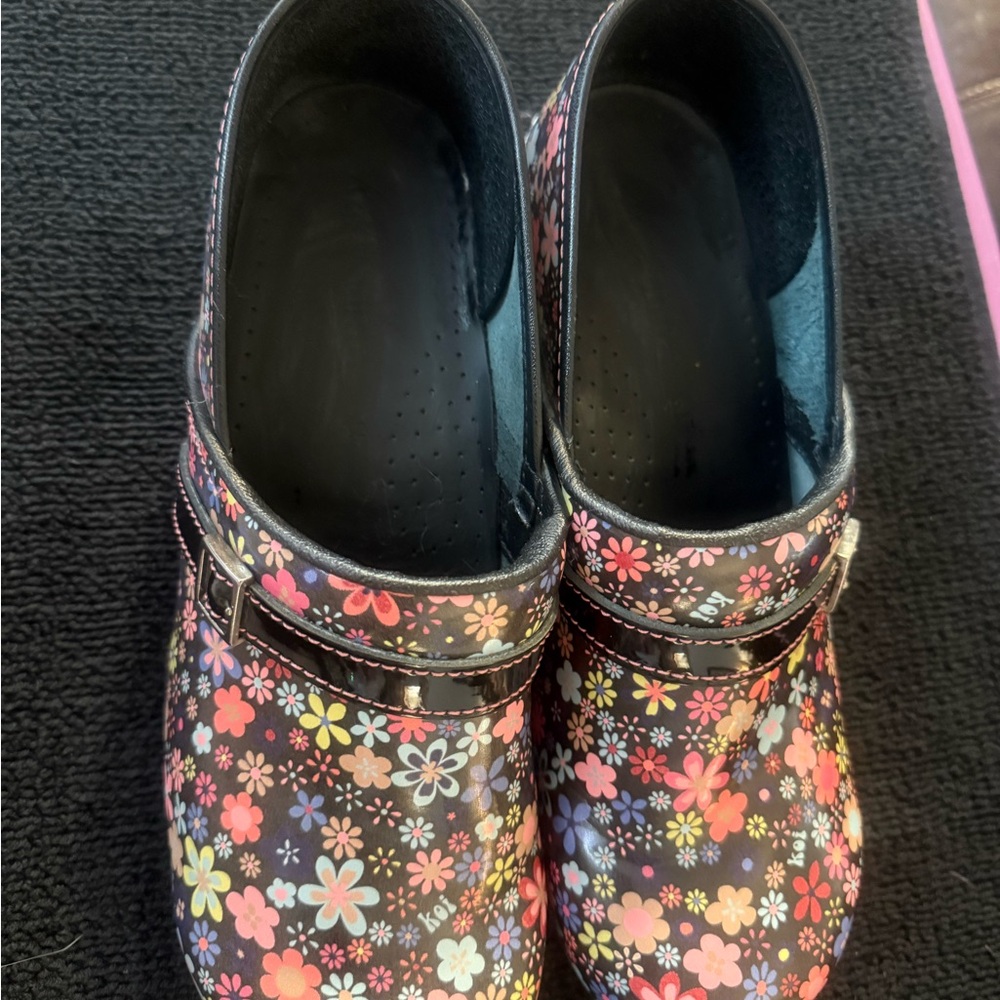 Sanita Floral Women's Clogs - Like New-Worn in my house -Black and Multicolor